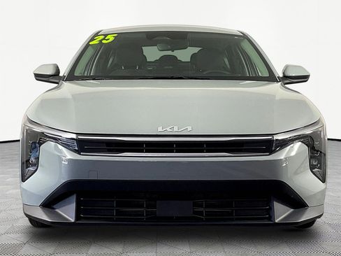Used 2025 Kia K4 FWD image 2