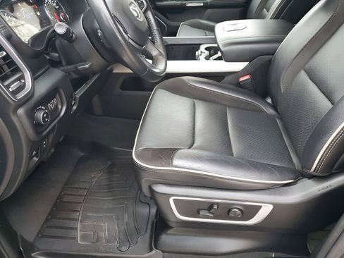 Used 2022 RAM 1500 Laramie image 32