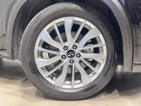 Certified 2024 INFINITI QX50 Luxe image 15