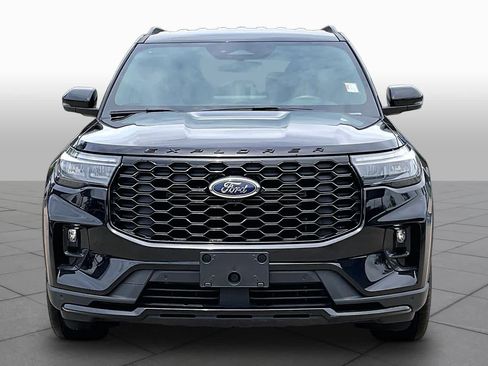 Used 2025 Ford Explorer ST-Line w/ ST-Line Street Pack AWD/4WD image 6