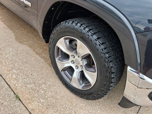 Used 2020 RAM 1500 Laramie AWD/4WD image 4