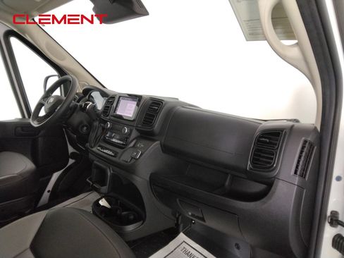 Used 2026 RAM ProMaster 2500 w/ Convenience Group FWD image 31