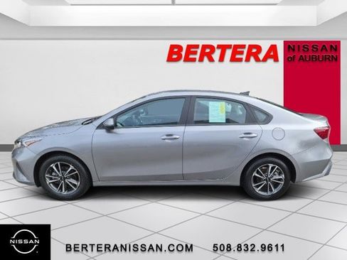 Used 2024 Kia Forte LXS w/ LXS Technology Package image 1