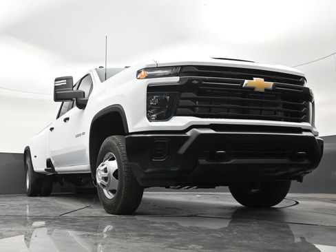 Used 2026 Chevrolet Silverado 3500 W/T AWD/4WD image 25