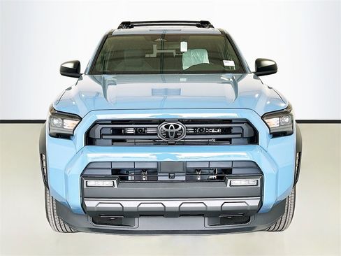 New 2026 Toyota 4Runner SR5 image 2