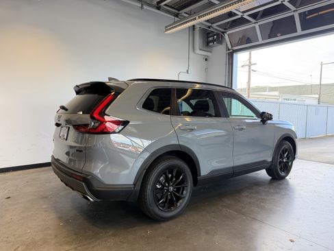 Used 2024 Honda CR-V Sport image 3