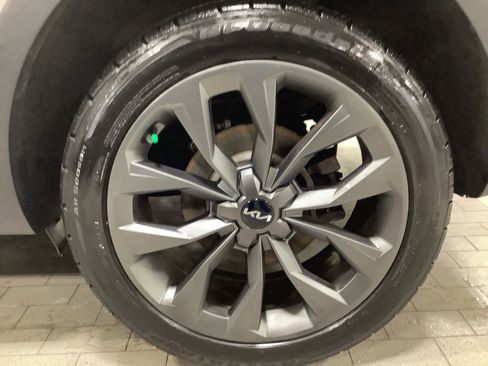 Certified 2022 Kia Sorento X-Line EX image 28