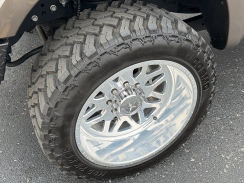 Used 2021 Ford F250 Lariat w/ Lariat Ultimate Package image 5