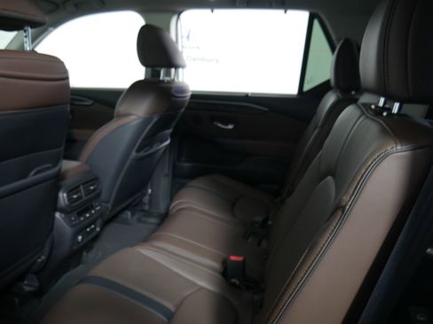 Used 2025 Honda Pilot Elite image 13