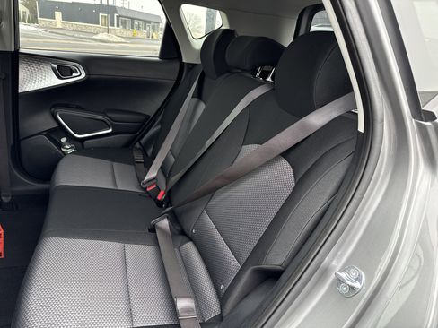 Certified 2025 Kia Soul LX w/ LX Technology Package image 13