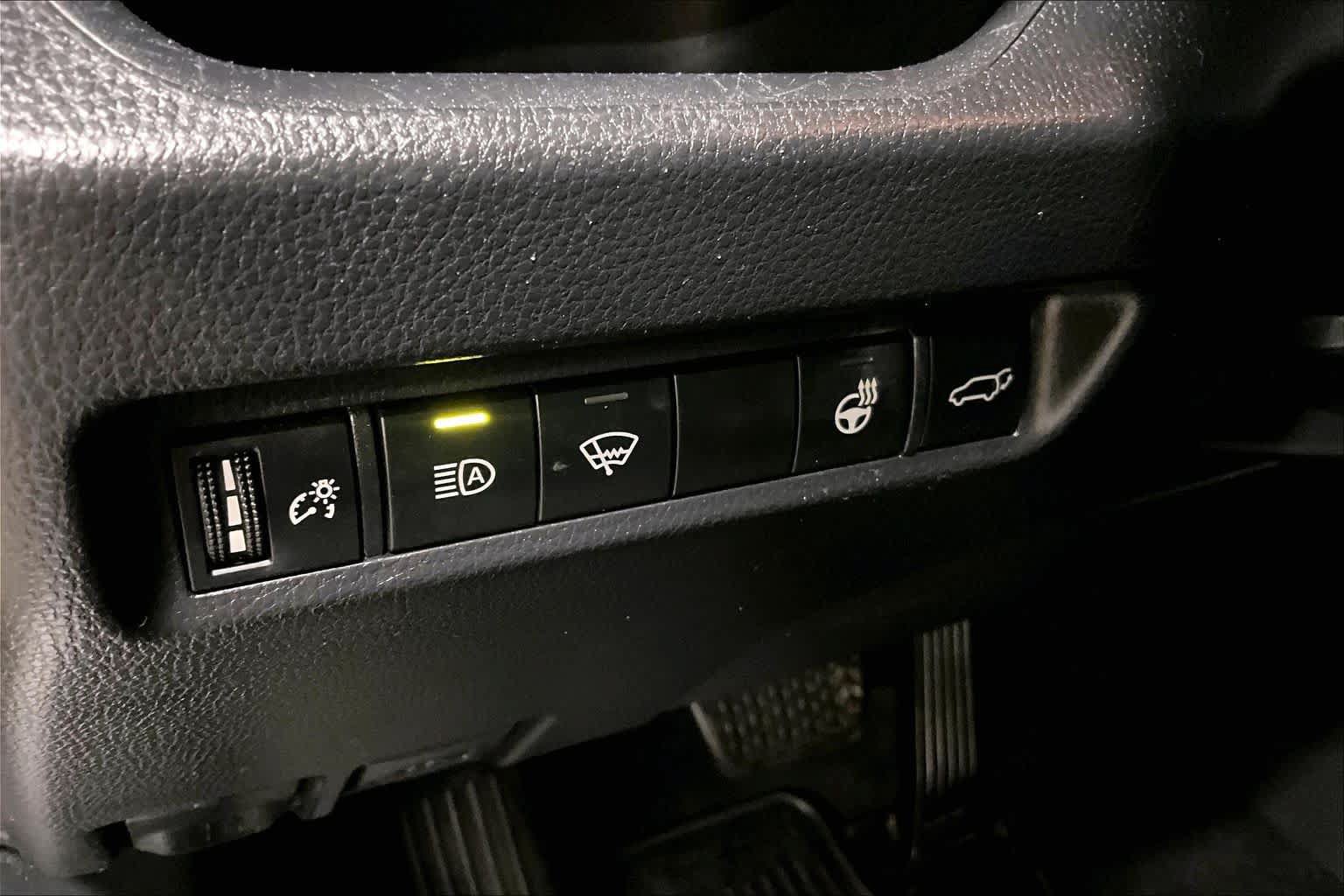 Used 2019 Toyota RAV4 XLE w/ Convenience Package AWD/4WD image 33