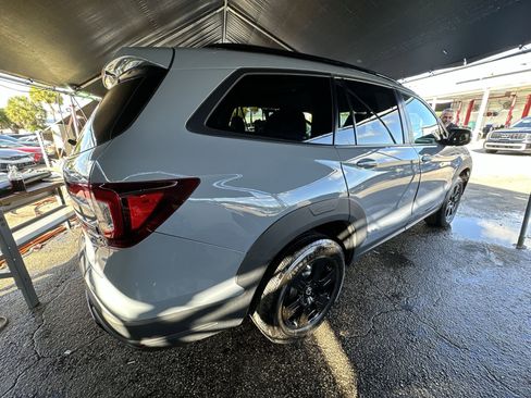 Used 2022 Honda Pilot TrailSport image 22
