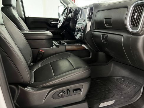 Used 2021 GMC Sierra 2500 SLT w/ SLT Premium Package AWD/4WD image 31