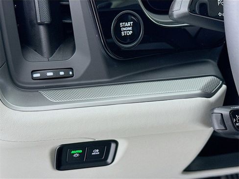 New 2026 Porsche Cayenne S image 15