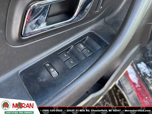 Used 2010 Ford Taurus SEL image 10