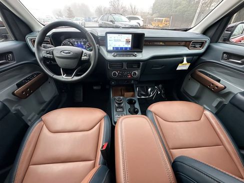 Used 2024 Ford Maverick Lariat w/ FX4 Off-Road Package AWD/4WD image 24