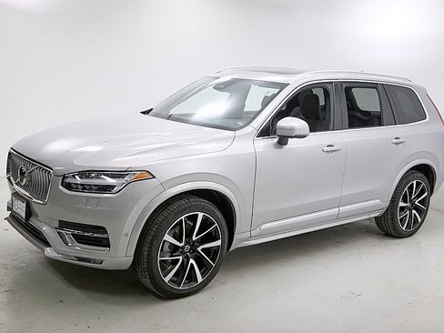 Used 2023 Volvo XC90 B6 Plus w/ Protection Package Premier image 6