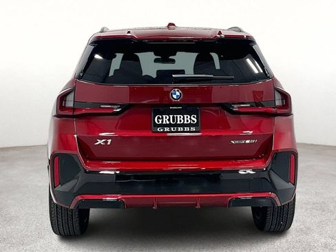 New 2026 BMW X1 xDrive28i w/ M Sport Package AWD/4WD image 4