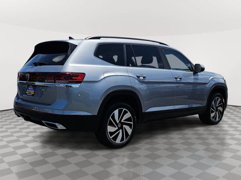 Certified 2024 Volkswagen Atlas SE FWD image 5