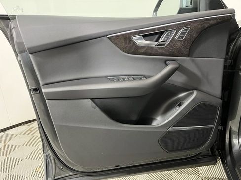 Used 2020 Audi Q8 Prestige w/ Prestige Package image 10