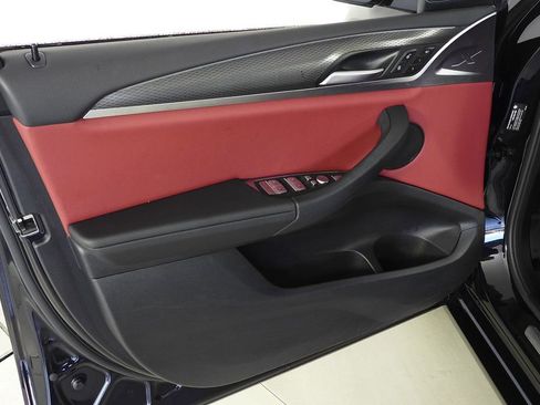 Used 2024 BMW X3 sDrive30i w/ M Sport Package image 11