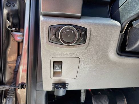 Used 2019 Ford F150 XLT AWD/4WD image 12