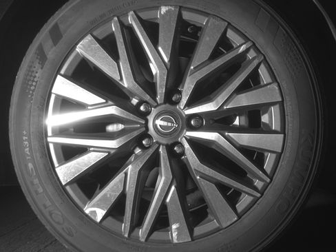 Used 2025 Nissan Altima 2.5 SV image 13