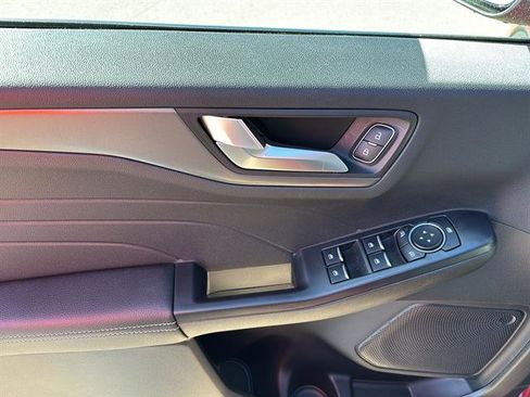 New 2026 Ford Escape PHEV image 13