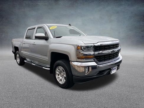 Used 2018 Chevrolet Silverado 1500 LT w/ All Star Edition image 4