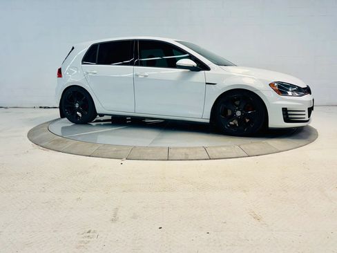 Used 2015 Volkswagen GTI S FWD image 15