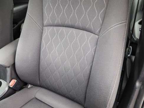 Certified 2025 Toyota Corolla LE image 25