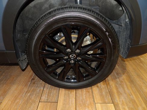 Certified 2025 MAZDA CX-5 Carbon Edition image 9