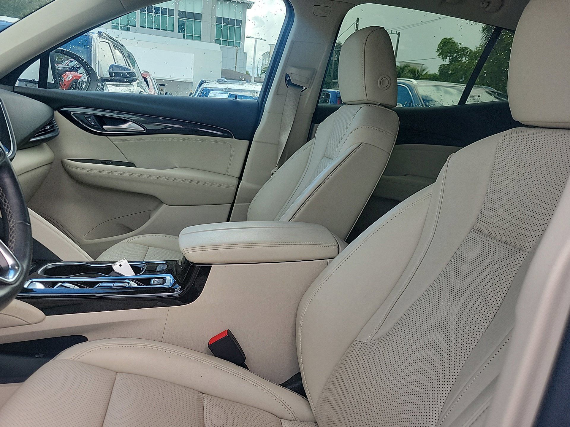 Used 2023 Buick Envision Essence AWD/4WD image 21