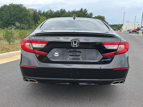 Used 2020 Honda Accord Sport image 2