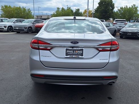 Used 2018 Ford Fusion S image 4