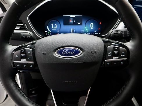 Certified 2024 Ford Escape Platinum image 32