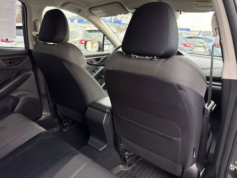 Certified 2023 Subaru Crosstrek 2.0i image 32