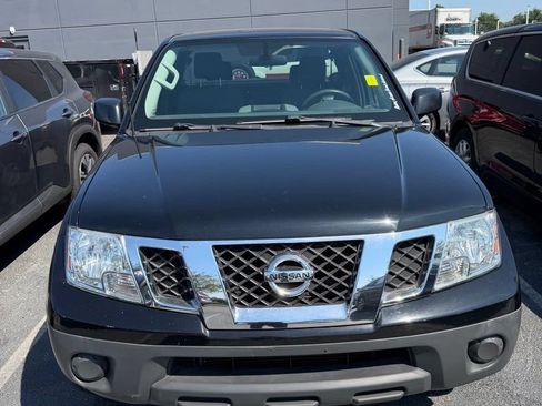Used 2019 Nissan Frontier S RWD image 2