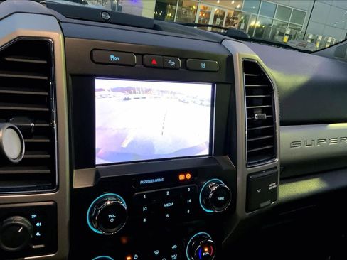 Used 2020 Ford F250 Lariat image 27