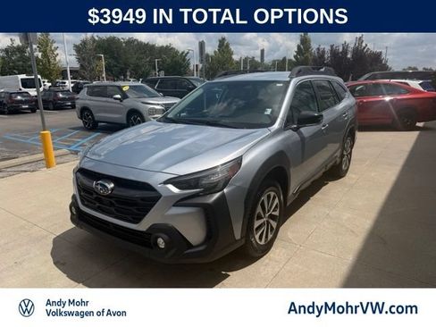 Used 2023 Subaru Outback Premium w/ Popular Package #1 AWD/4WD image 3
