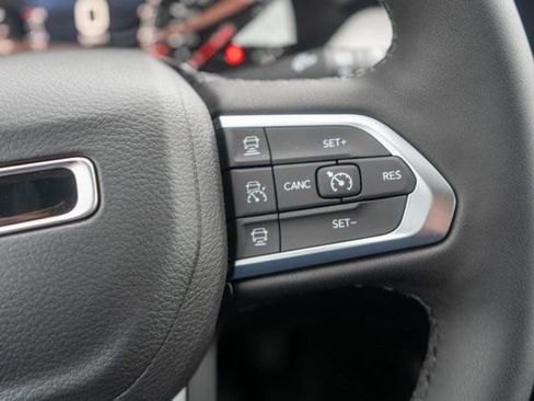 New 2026 Jeep Compass Limited image 18