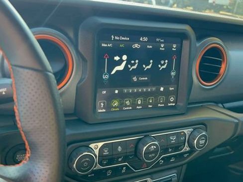 Used 2022 Jeep Gladiator Mojave w/ LED Lighting Group AWD/4WD image 20