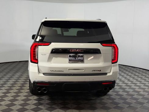 Used 2024 GMC Yukon AT4 w/ AT4 Premium Plus Package AWD/4WD image 5