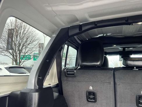 Used 2024 Jeep Wrangler Unlimited Sahara w/ Safety Group image 8