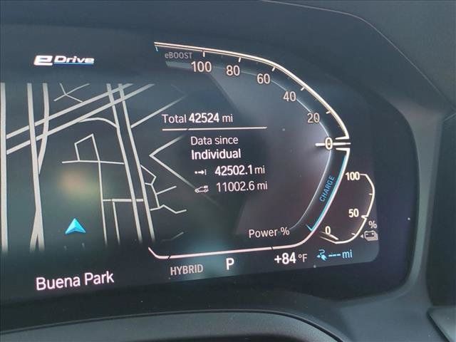 Used 2022 BMW 330e w/ Convenience Package RWD image 9