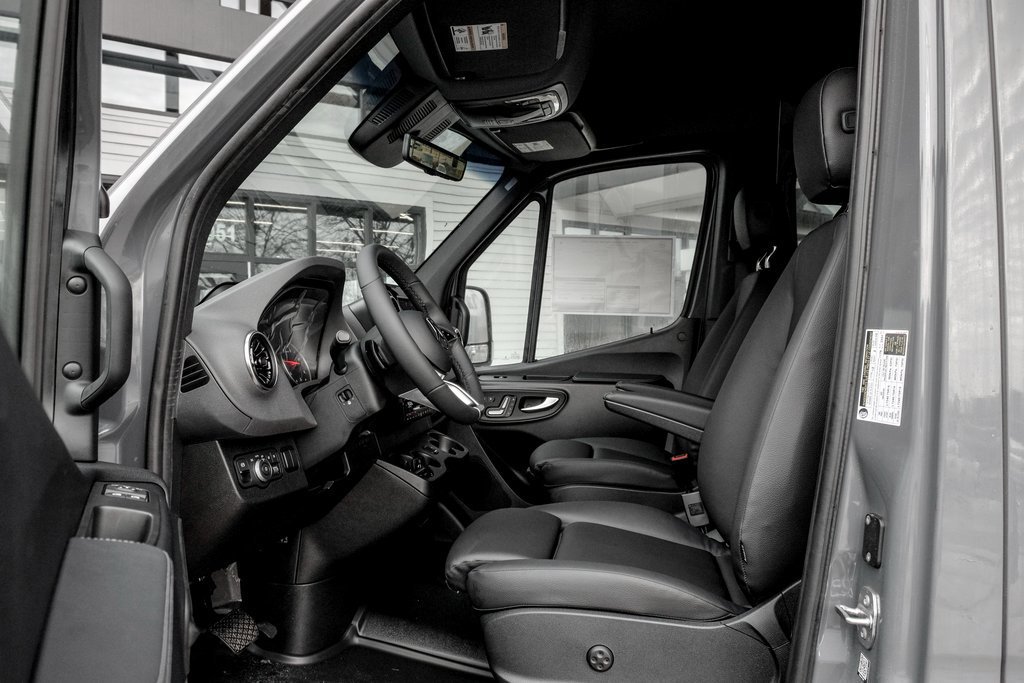 Used 2026 Mercedes-Benz Sprinter 2500 image 11