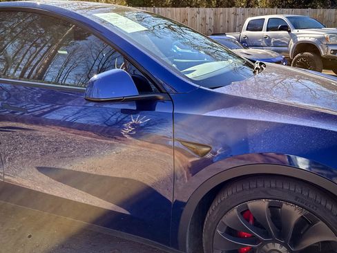 Used 2021 Tesla Model Y Performance image 17