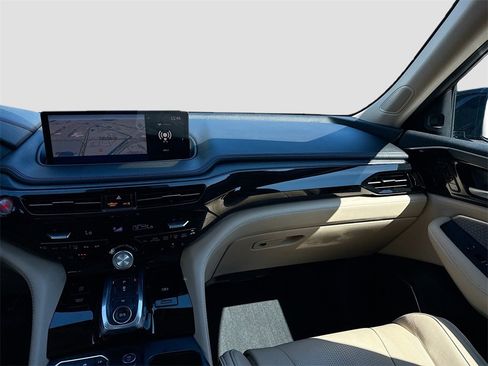 Used 2022 Acura MDX SH-AWD w/ Advance Package image 26