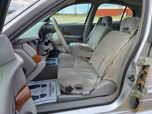 Used 2000 Buick Le Sabre Custom w/ Luxury Opt Pkg image 6