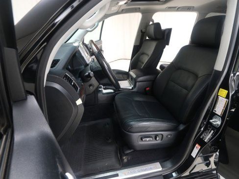 Used 2016 Toyota Land Cruiser AWD/4WD image 23